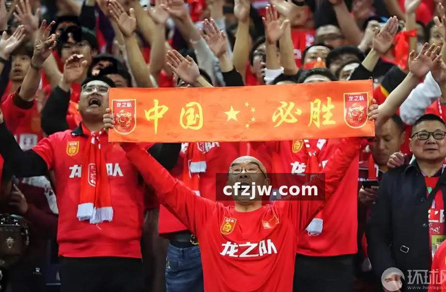 探球网编辑部团队协作分析赛事数据